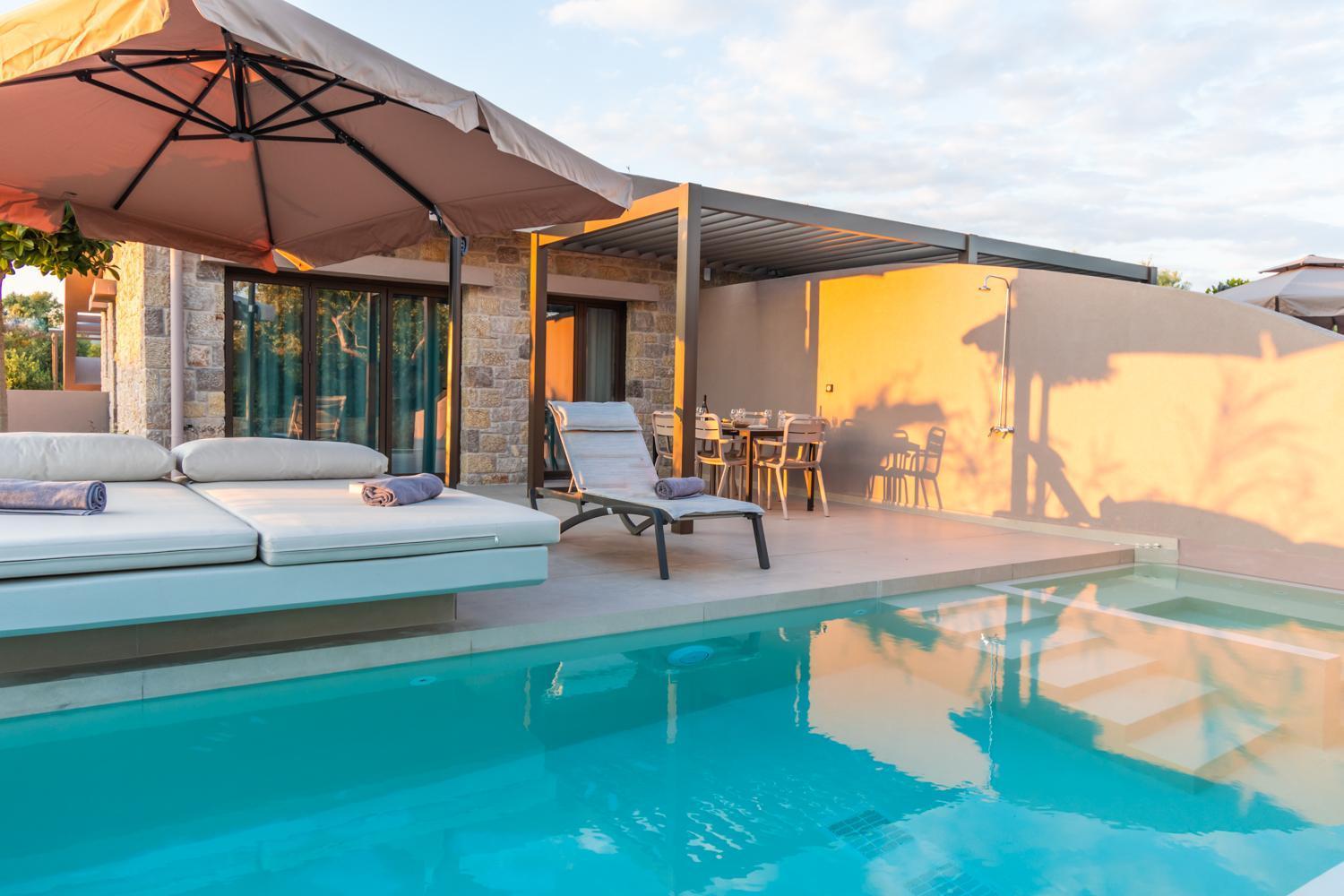 Nestor Luxury Villas Romanos  Bilik gambar