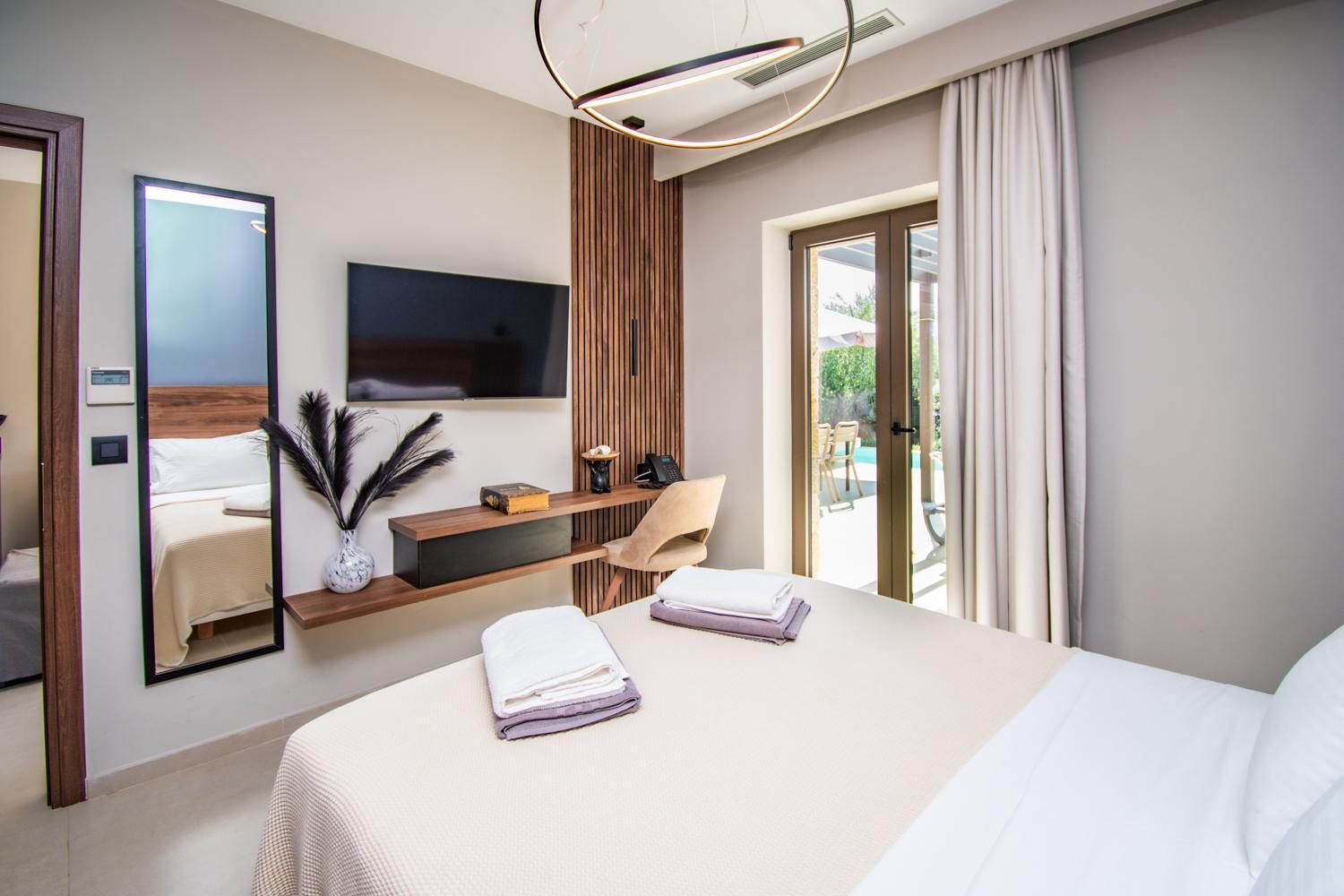 Nestor Luxury Villas Romanos  Bilik gambar